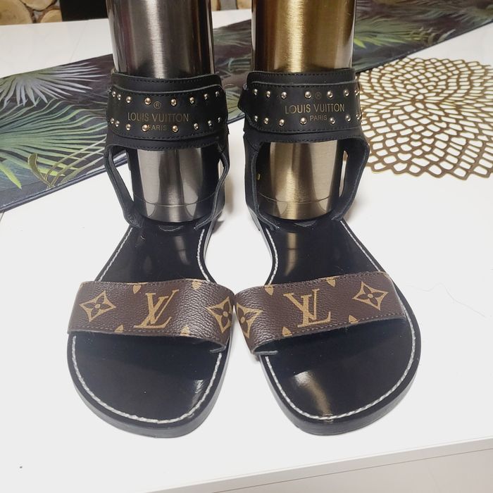 Sandały Louis Vuitton R-38