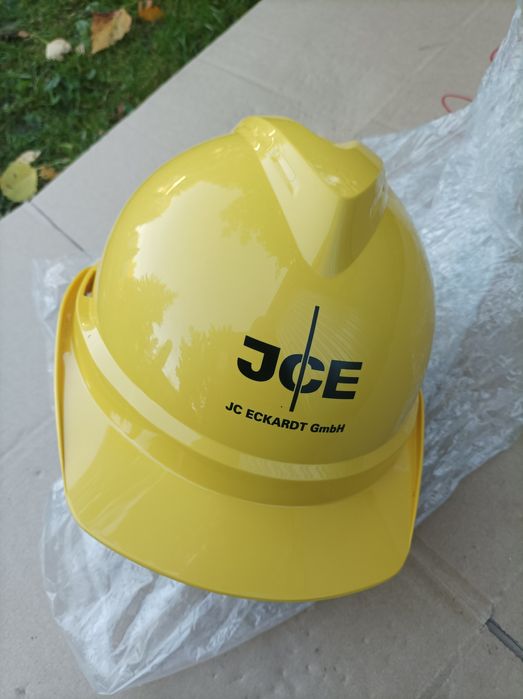 Kask ochronny hełm.