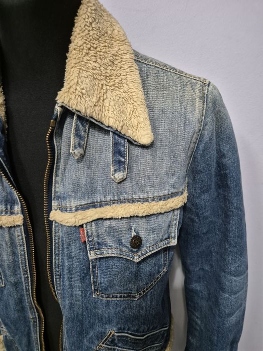 LEVI STRAUSS roz. L damska kurtka oryginalna levis ocieplana kożuchem