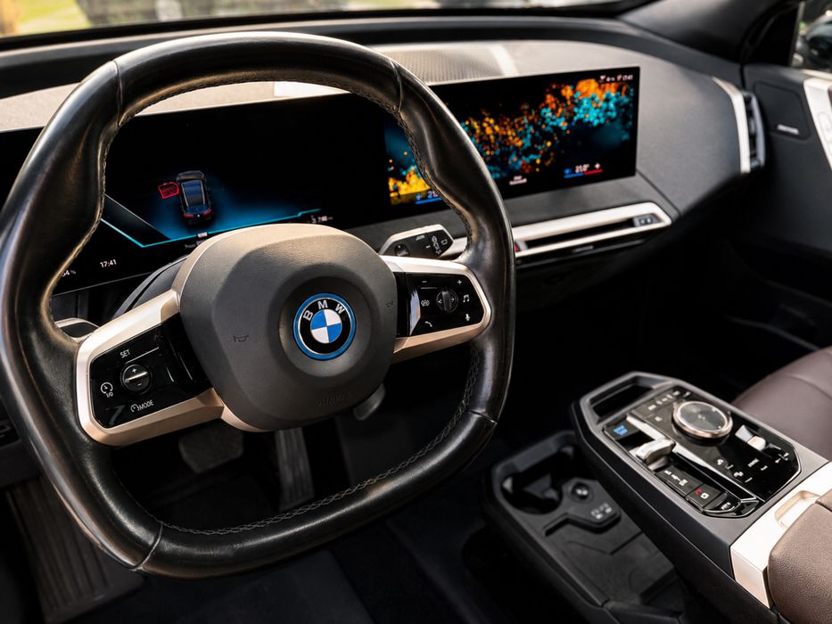 BMW iX xDrive40