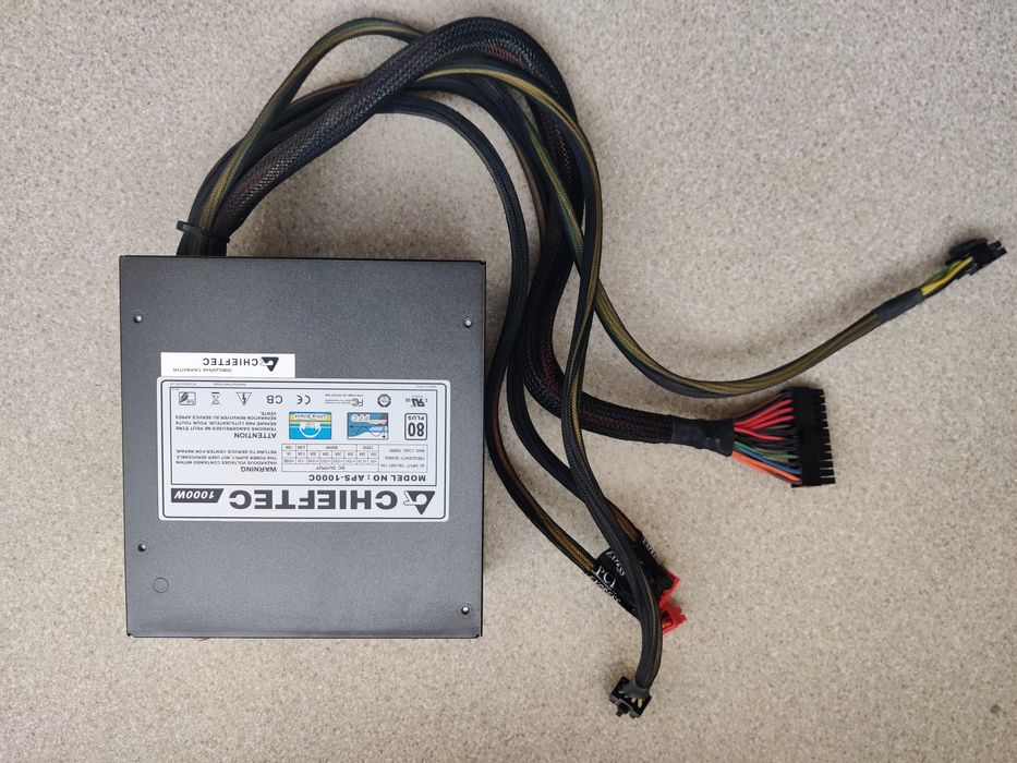 Блок питания Chieftec APS-1000C
