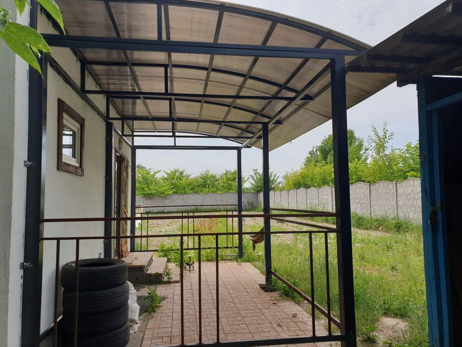 Продам Просторный Дом с ремонтом и мебелью в с.Новые Петровцы