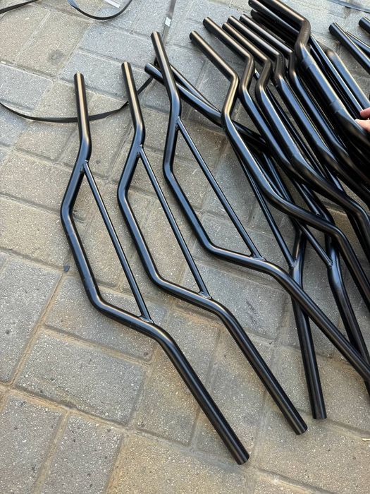 Руль для мотоцикла, різні у наявності