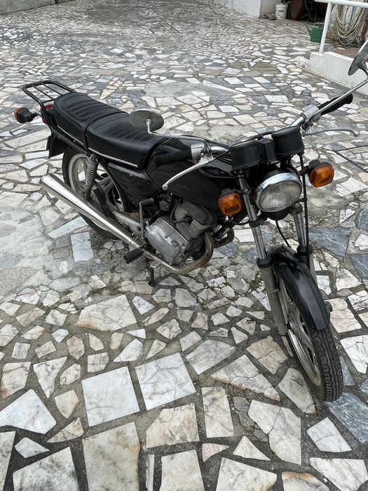 Honda CB 125 Twin