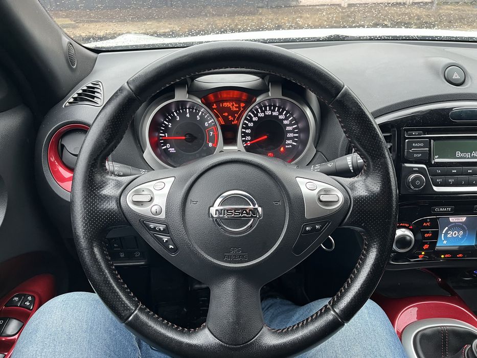 Nissan Juke 1.6 2014 рік