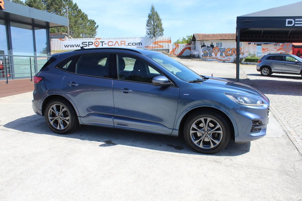 Ford Kuga 1.5 EcoBoost ST-LINE