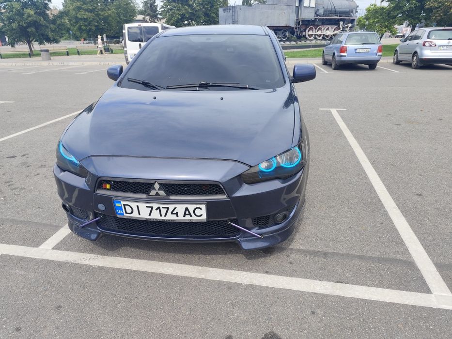 Mitsubishi Lancer 10  2.0л  газ/бензин