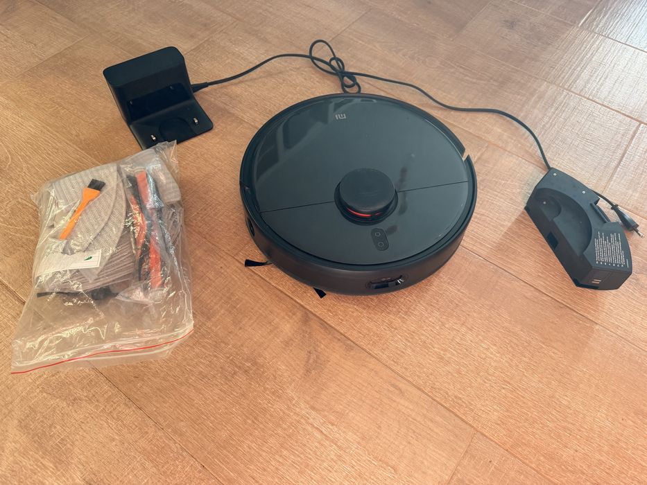 Xiaomi Mi Robot Vacuum-Mop 2 Ultra — справний, повний комплект + витратники