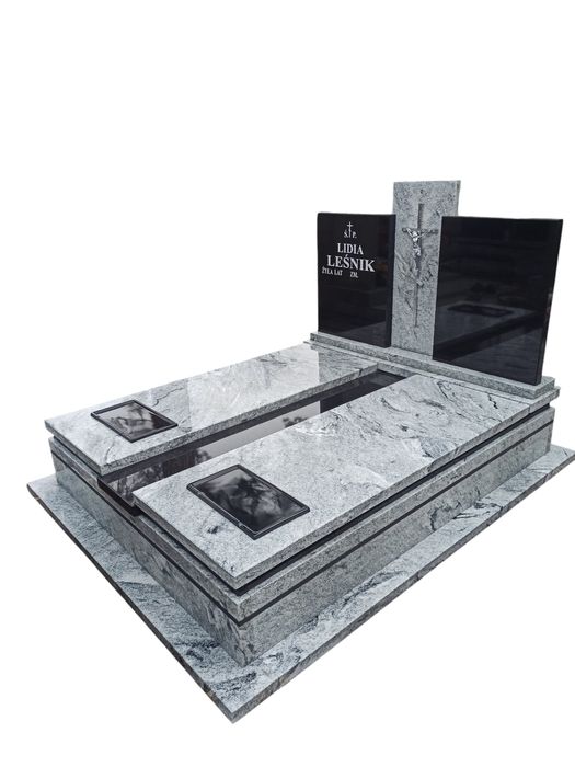 Nagrobki, pomniki Białystok, podlaskie Kamieniarstwo Strzegom. Solidn