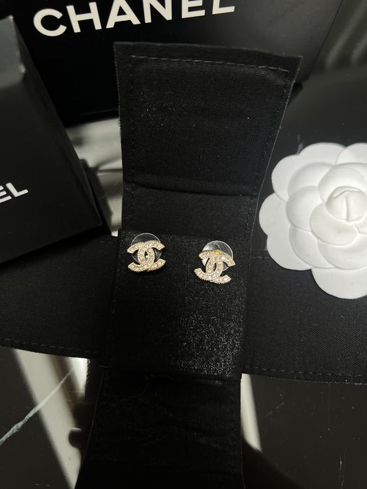 Kolczyki CC chanel