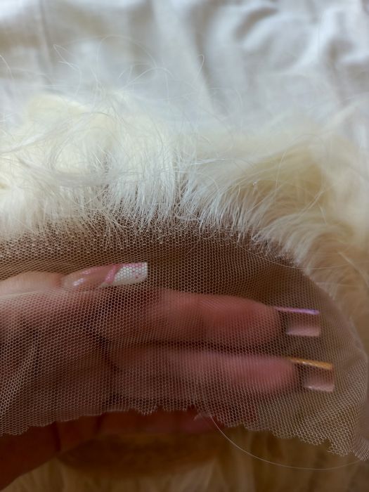 Peruka blond syntetyczne