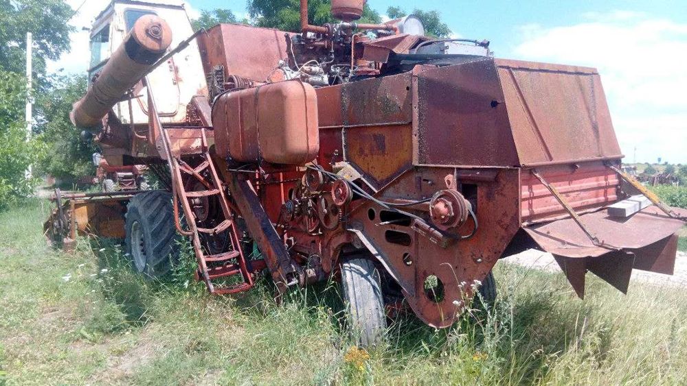 Комбайн "НИВА" - СК5