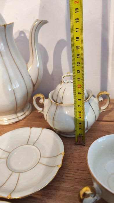 Serwis kawa na 10 osób, porcelana