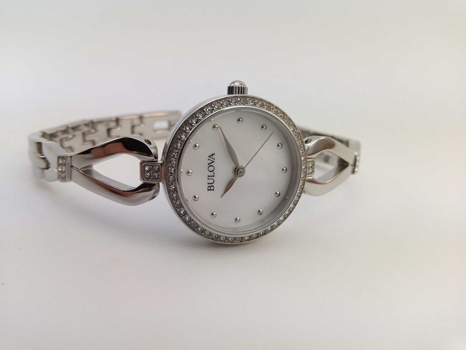 Женские часы Swarovski Bulova 96L216. Идеальный подарок девушке