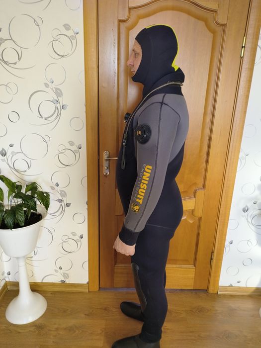 Poseidon Diving Systems Швецький сухий гідрокостюм розмір L