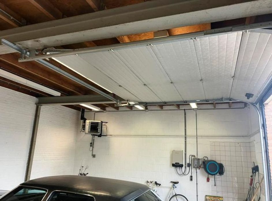 Brama garażowa 255x290  elektryczna panelowa segmentowa rolowana przem