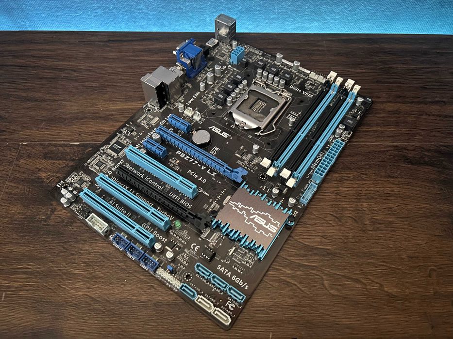 Как новая! Материнская плата ASUS P8Z77-V LX 1155 сокет Гарантия!
