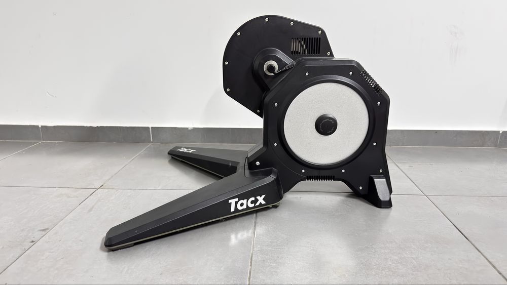 Rolo interativo Tacx Flux S