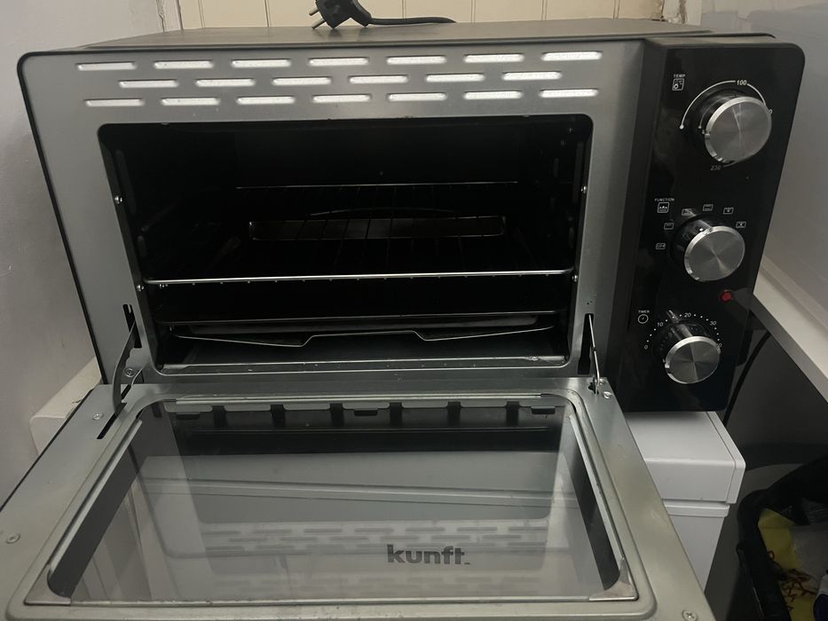 Mini forno com algum uso