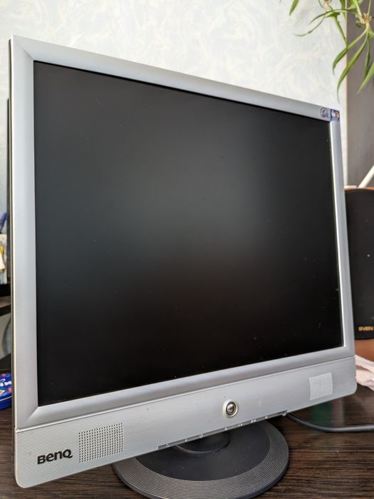 Монитор Benq, 17'', с динамиками, 2005г