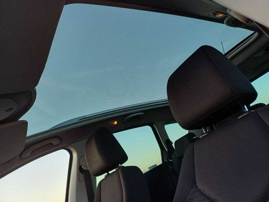 Peugeot 308   7 Lugares