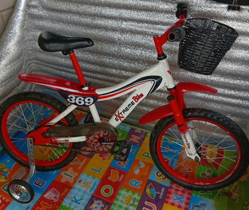 Продам детский велосипед Extreme Bike на 18 дюймов+колесики.
