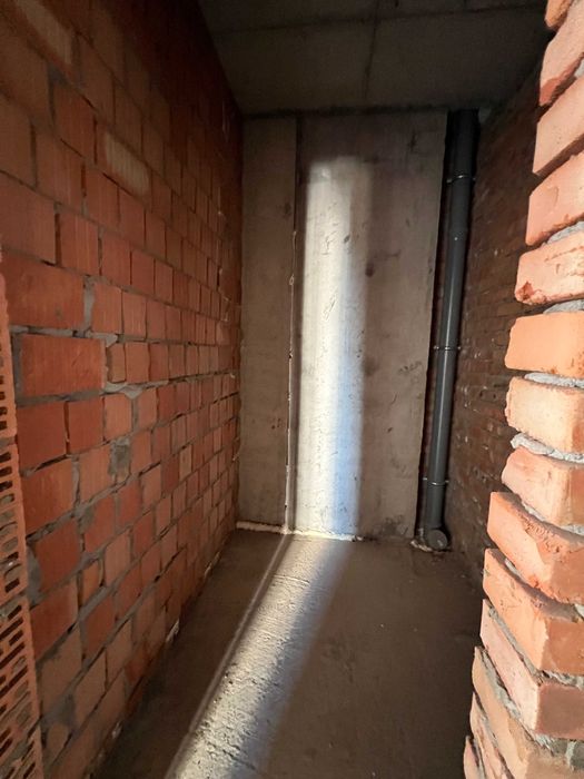 Трикімнатна квартира. Швидкий виїзд на Київ. Без комісії!