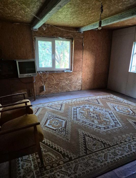 Продається будинок з землею Пухівка