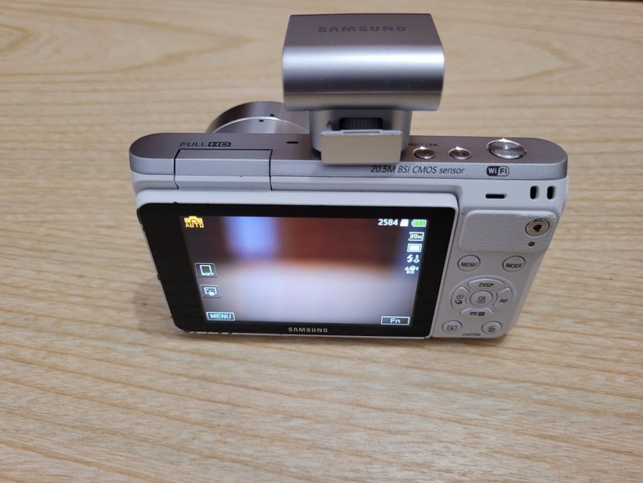 Samsung NX Mini NFC