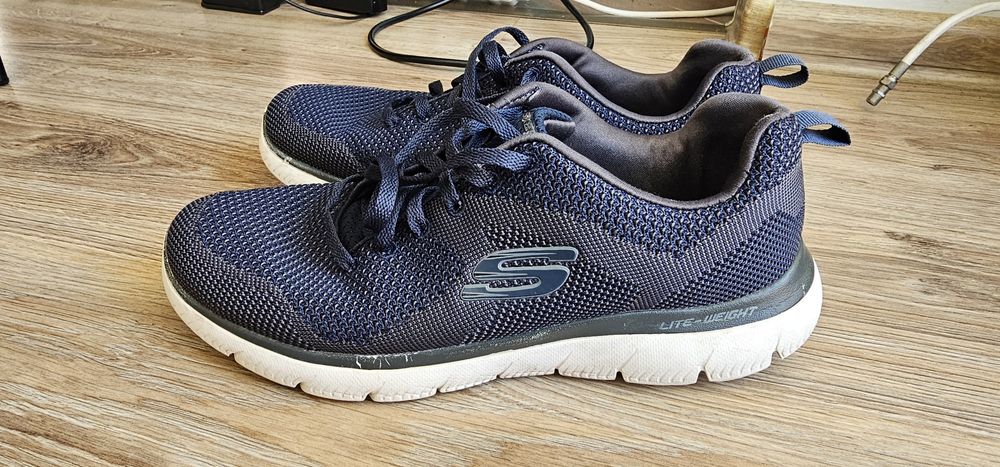 Skechers męskie buty sportowe rozmiar 42 wkładka 26,5cm używane