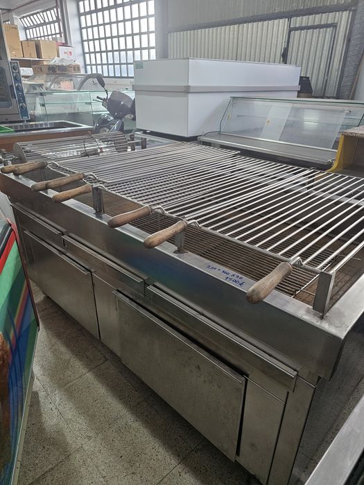 Grelhador inox a carvão