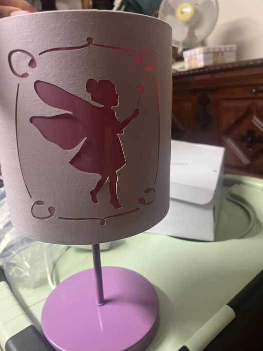 Candeiro lindo de mesa de cabeceira