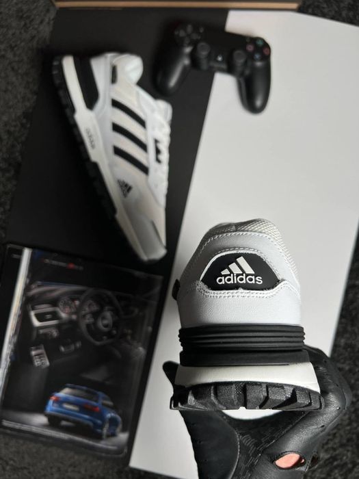 Чоловічі кросівки адідас Adidas ZX 700 White Black [41,42,43,44,45,46]