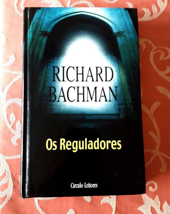 Stephen King - Vários USADOS em bom estado - Ed. Círculo Leitores - VENDA POR LOTES
