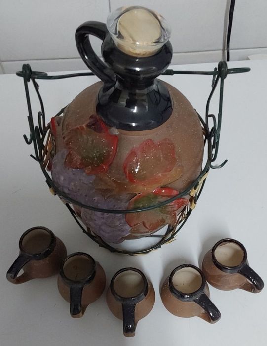 JARRO COLECÇÃO com MINI CANECAS,PEÇA DECORATIVA ou USO. Casa Sala Cozinha Quarto Bar Restauração.