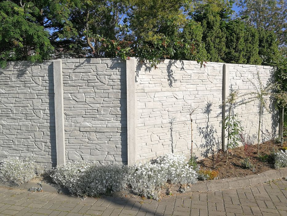 Ogrodzenia betonowe Panele siatkowe, Podmurówka , Słupki