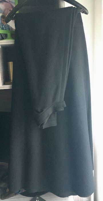 Traje universitário novo