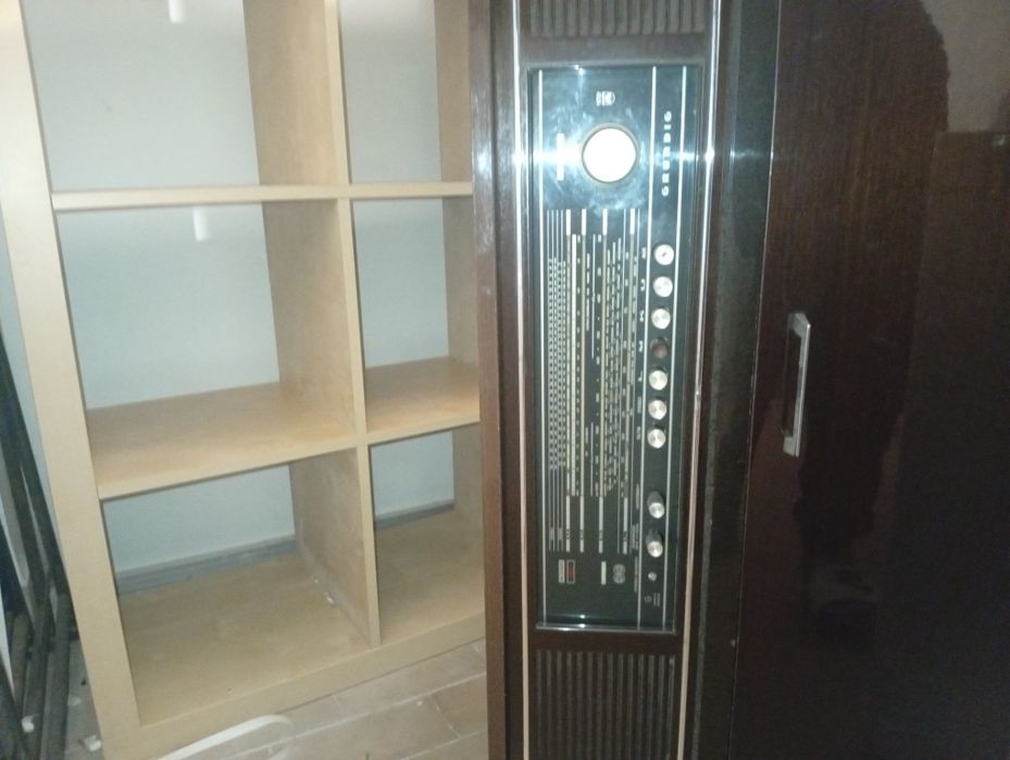 Móvel Grunding Leitor de Discos Vinis e Colunas