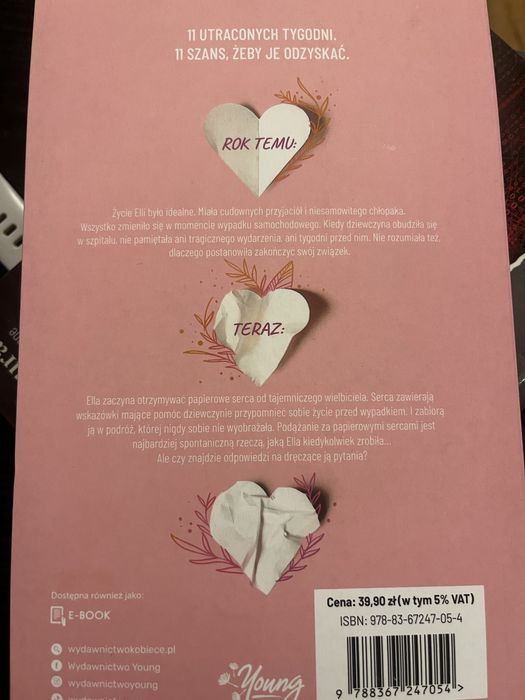 11 papierowych serc