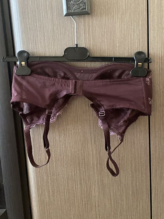 Бюстгальтер розмір D