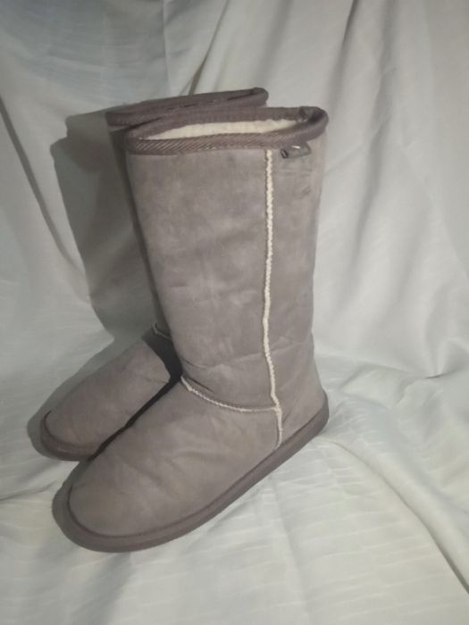 Угги женские высокие 38розмер серие
