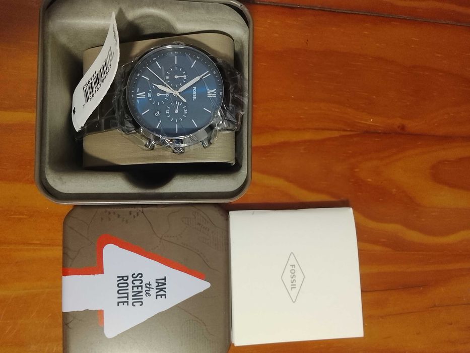 Relógio Fossil Neutra Chrono mostrador azul fumado e Bracelete de Aço inoxidável ( FS6111 ) novo