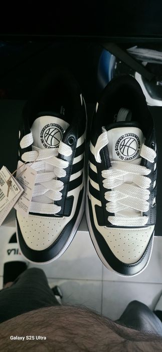 Sapatilha adidas novas