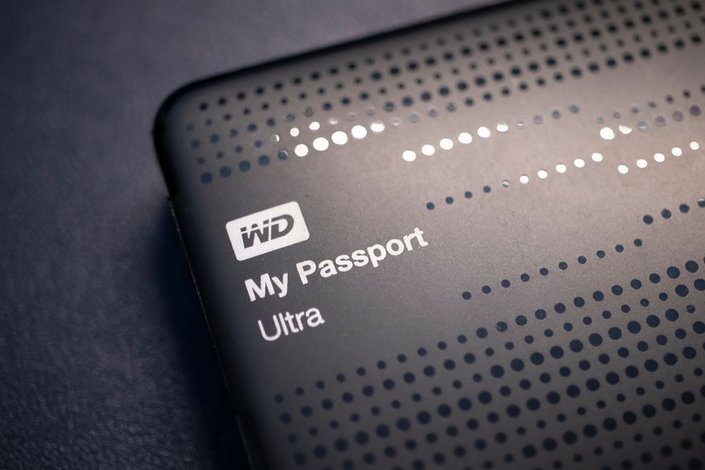 WD My Passport Ultra 2TB — Disco Rígido Externo USB | Excelente Estado