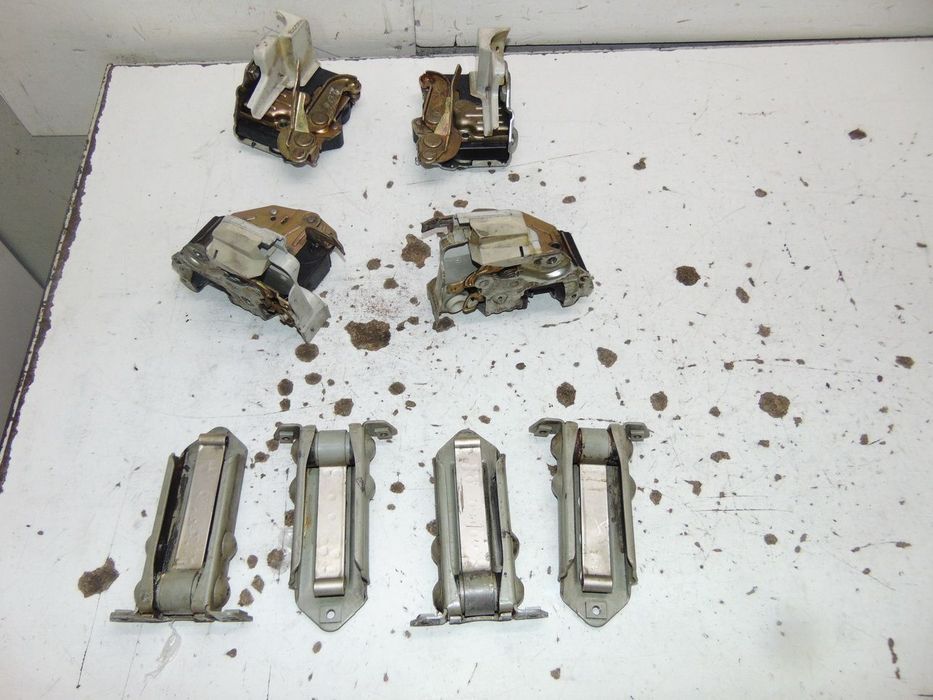 Mercedes w201 ou 190 fechos interiores