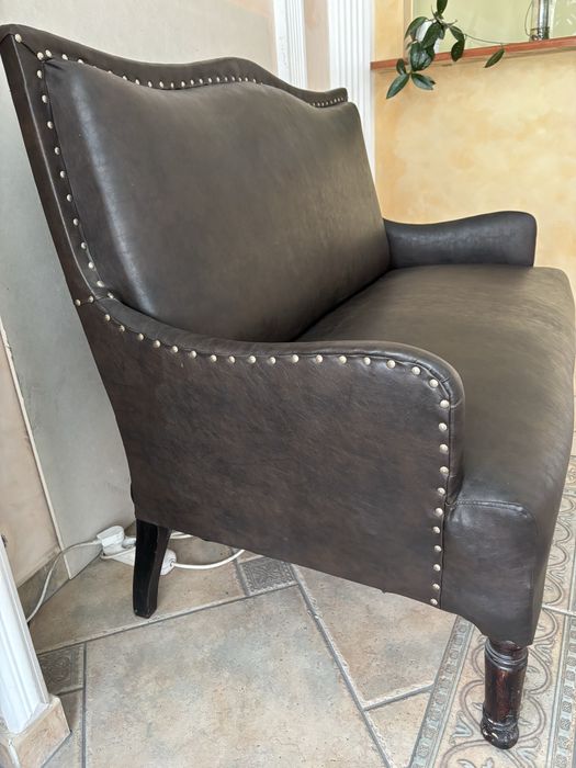 Skórzana kanapa do poczekalni sofa antyk