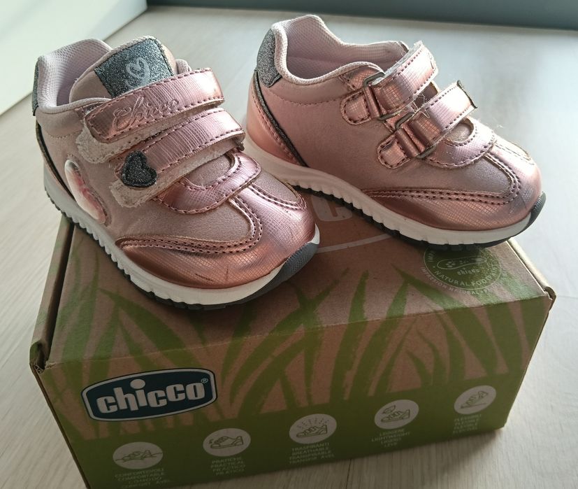 Ténis de menina, de marca Chicco , modelo Giamma, cor de rosa, tamanho 21.