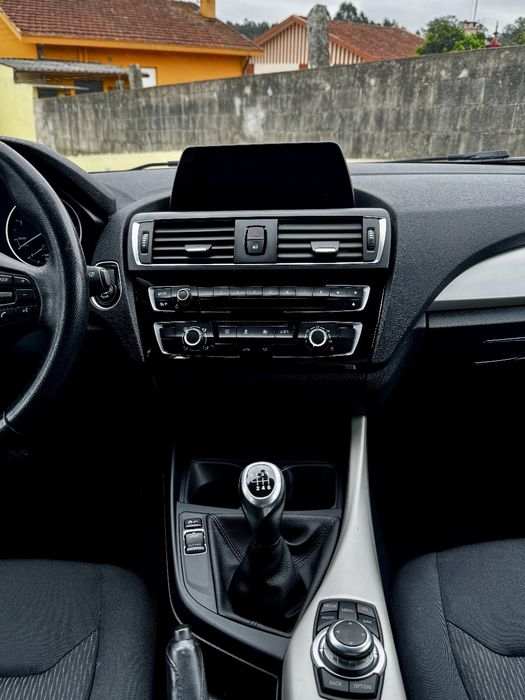 Bmw 116D LCI 2016 GARANTIA INCLUIDA