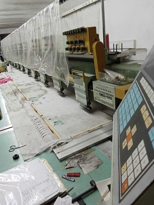 Máquina bordar Tajima