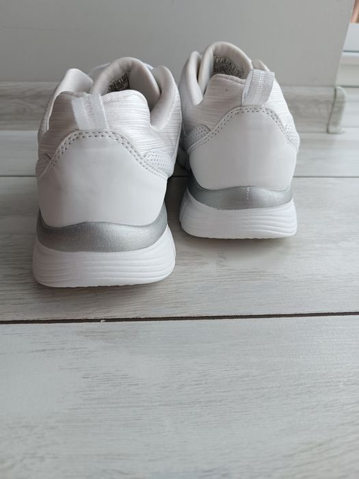 Жіночі кросівки SKECHERS